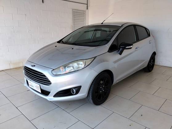 FORD FIESTA 1.6 SE HATCH 16V FLEX 4P POWERSHIFT